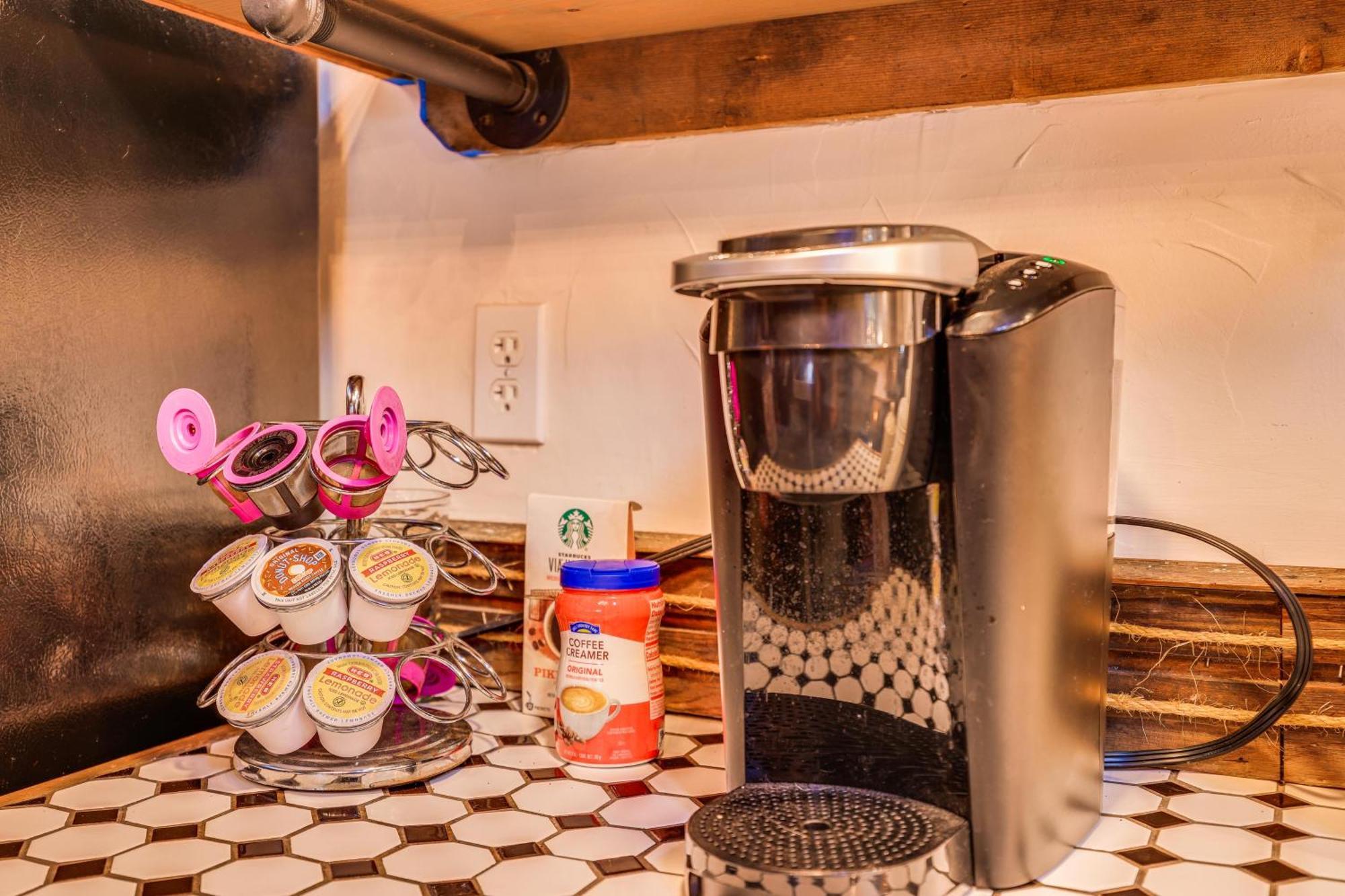 Pet-Friendly Wimberley Cabin With Fire Pit And Hot Tub Ngoại thất bức ảnh